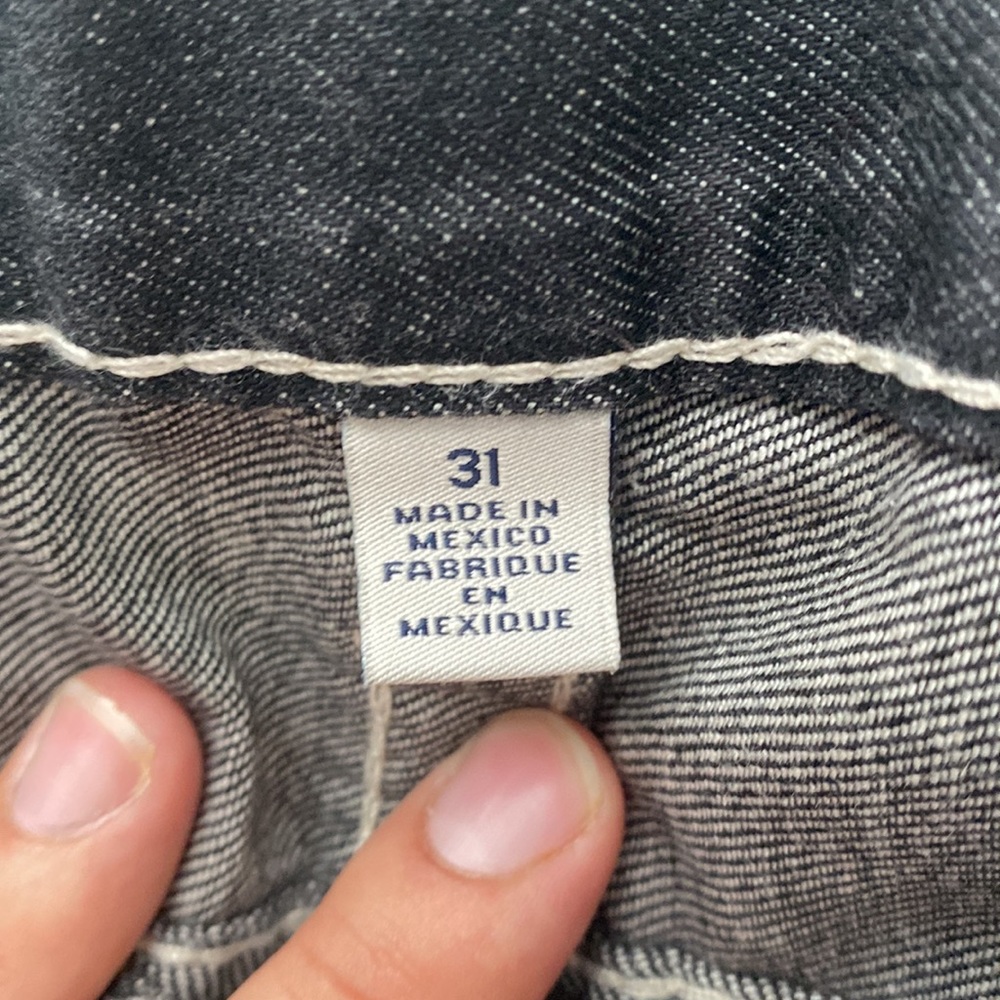 Read - Picture 3 of 3